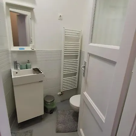 Eper Apartment *